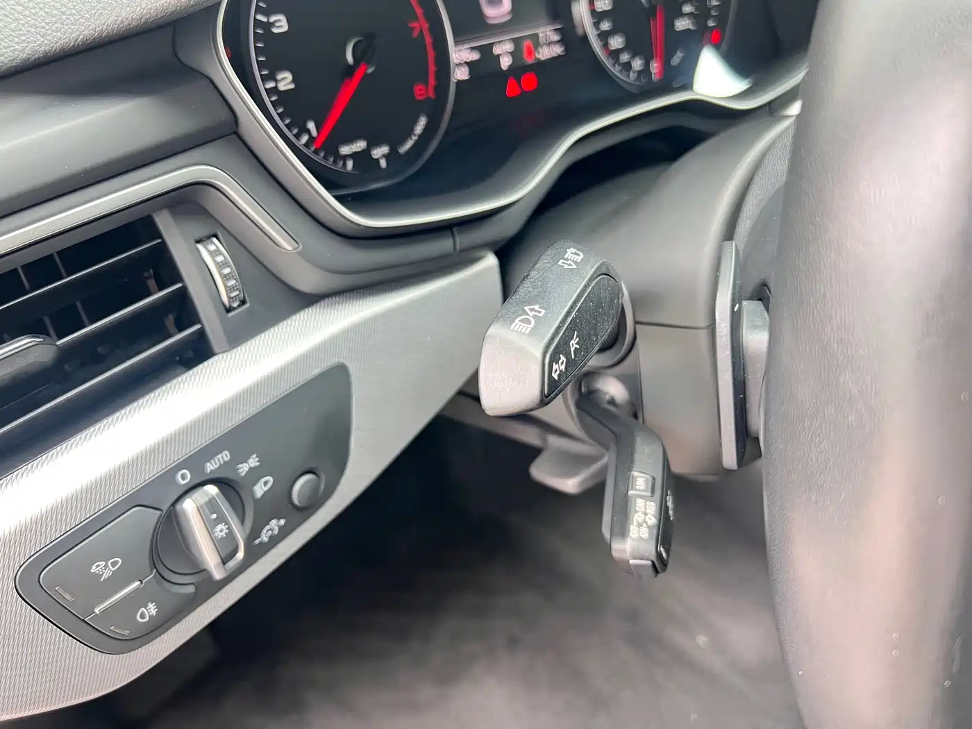 Audi A5 (Import) 2019 Sportback 40 TFSI Fashion фото 26