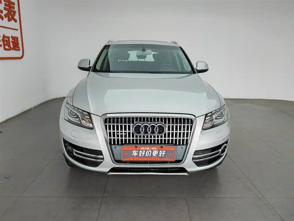 Audi Q5 2012 2.0TFSI Comfort фото 3