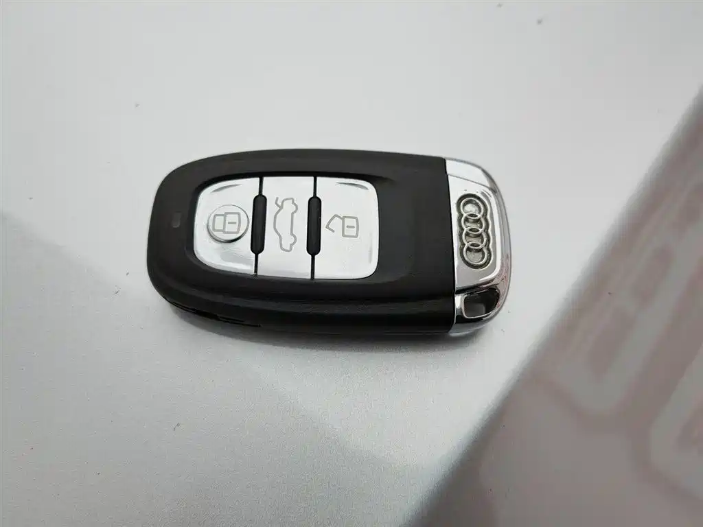 Audi Q5 2012 2.0TFSI Comfort фото 19