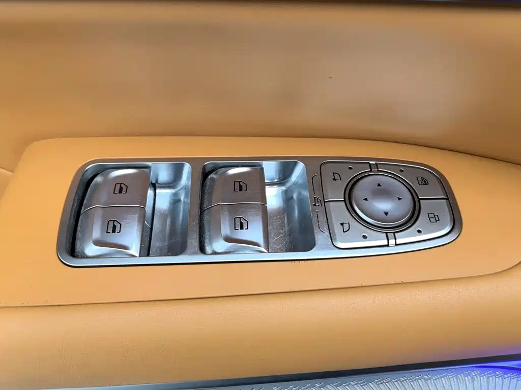 WEY Alpine 2024 2023 AWD Flagship