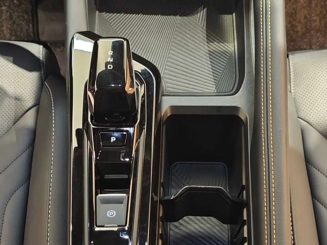 GEELY AUTOMOBILE BINYUE