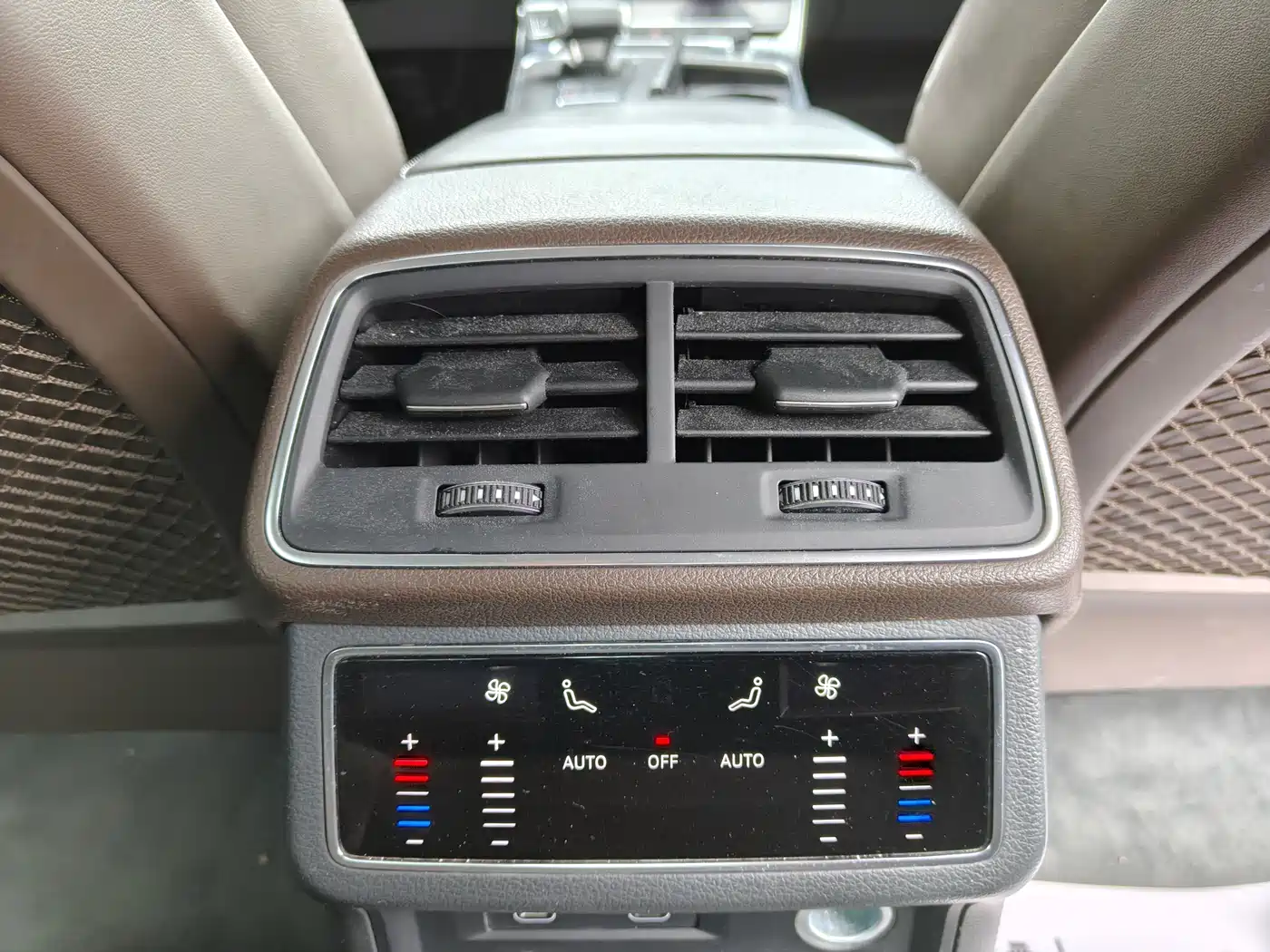 Audi A7L 2024 45TFSI S-line Dream Edition Crystal Package фото 15