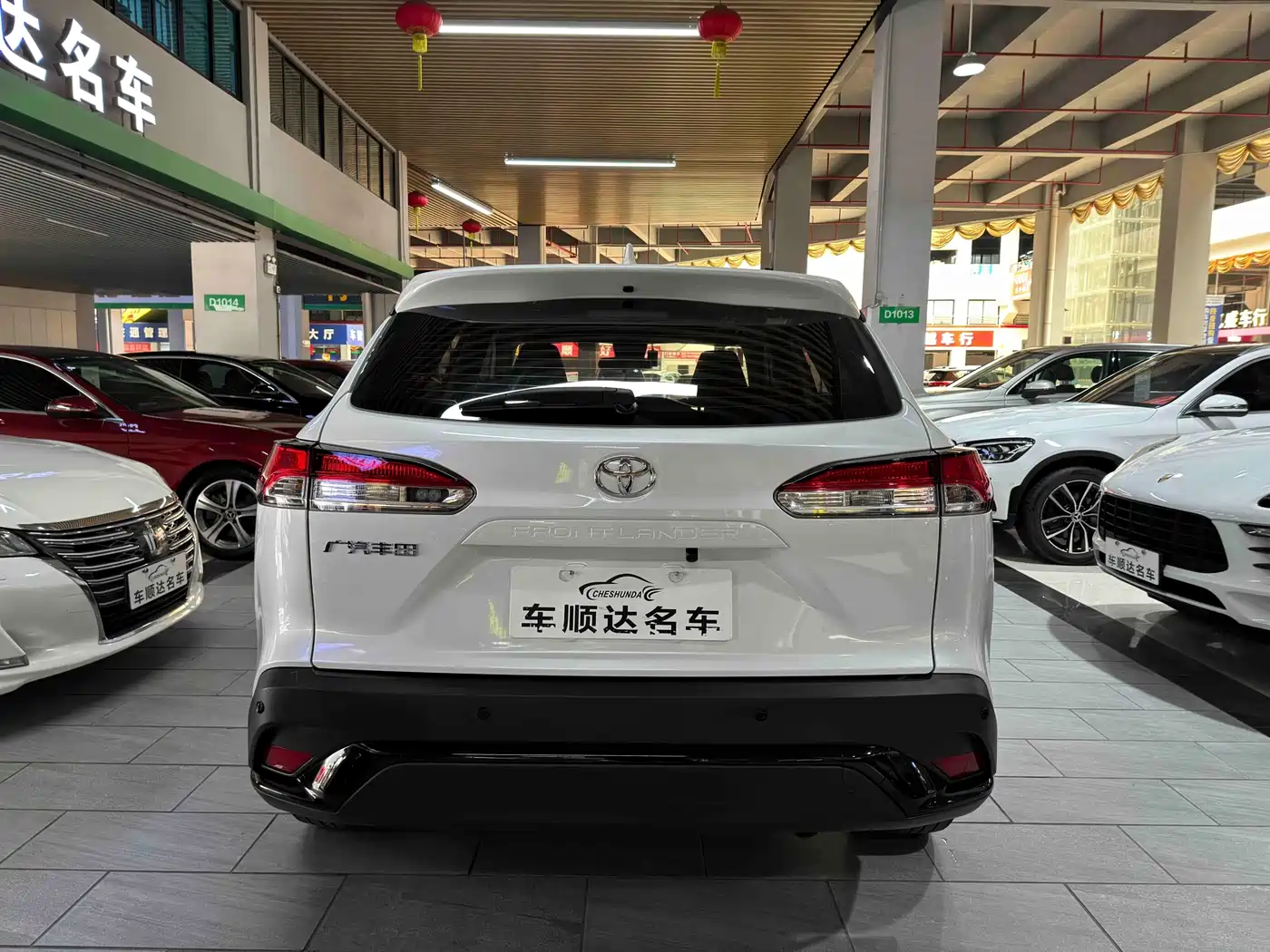 Toyota Frontlander 2022 2.0L CVT Elite фото 10