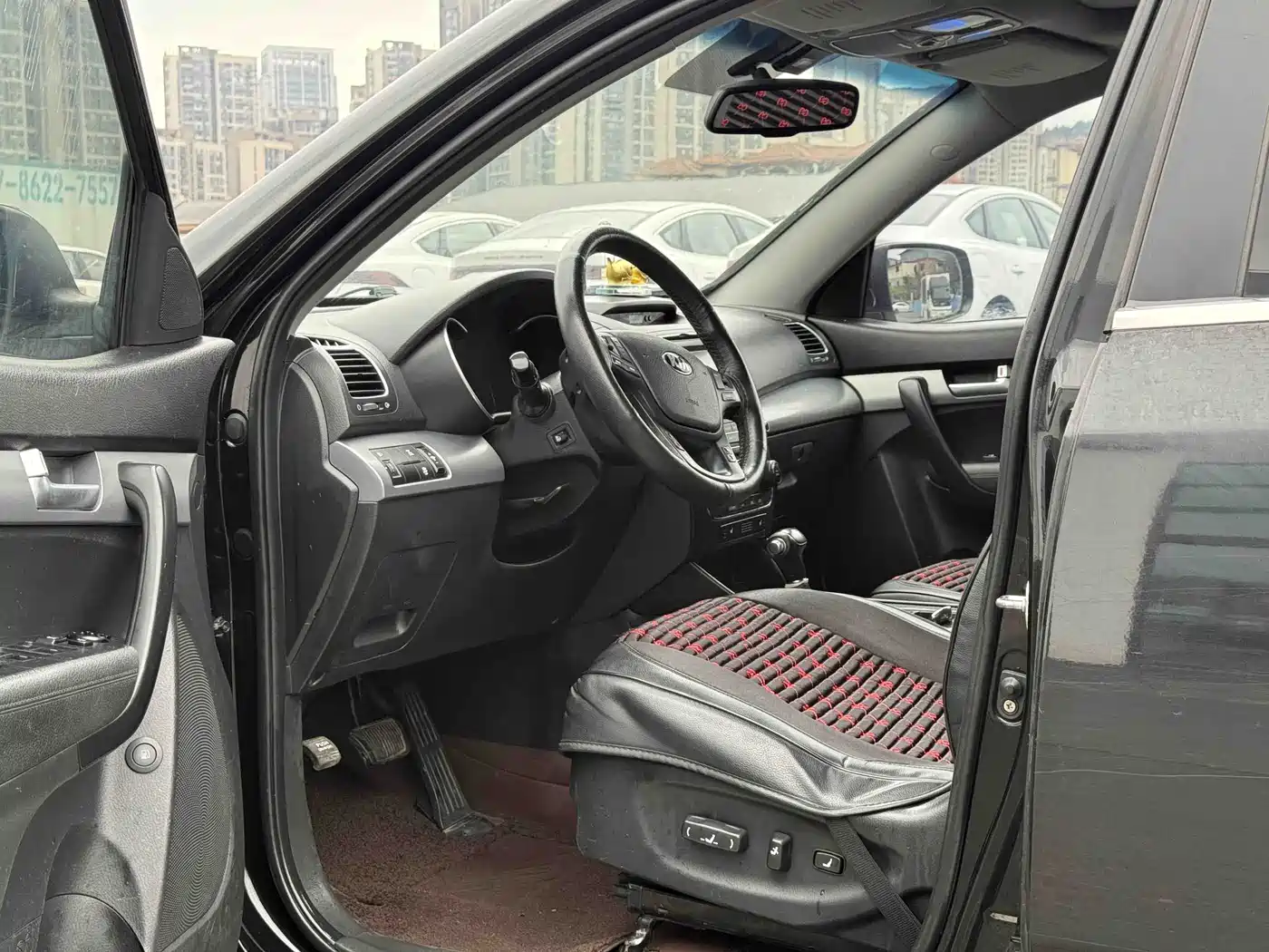 Kia Sorento 2013 2.4L 5-seat Gasoline Luxury Edition фото 4