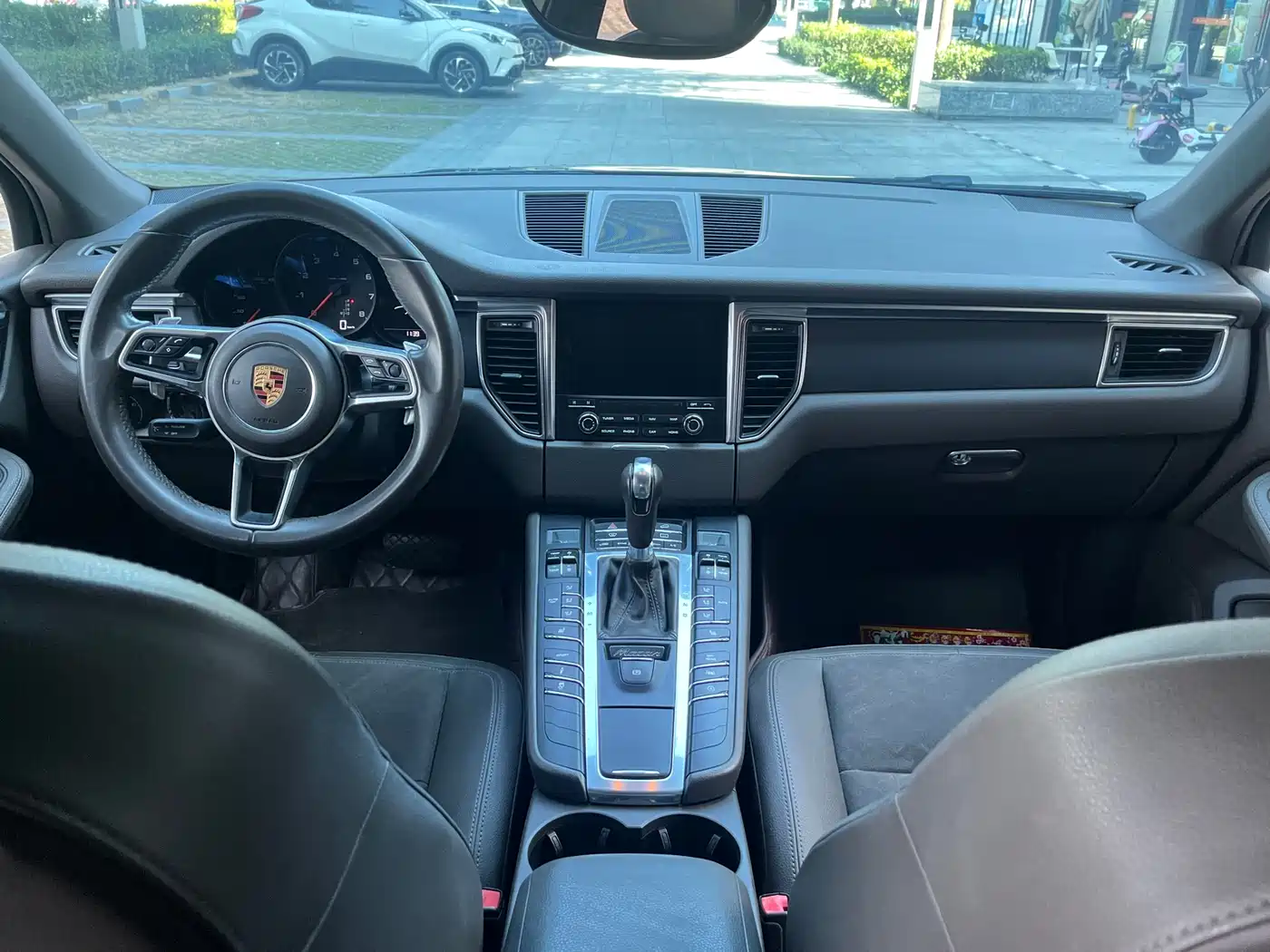 Porsche Macan 2017 Macan 2.0T фото 9