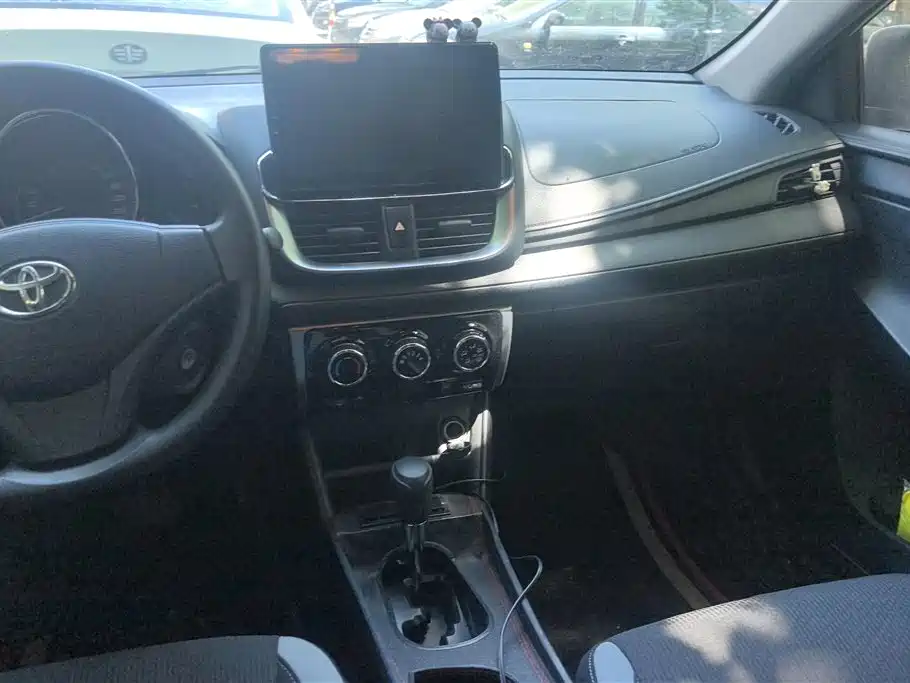 Toyota YARiS L Zhi Xuan 2020 Zhi Xuan X 1.5L CVT Leading фото 13