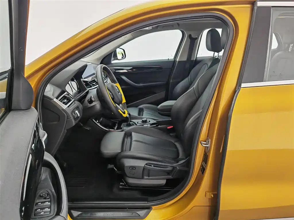BMW X2 (Import) 2019 sDrive20i M Off-Road Package China VI фото 10
