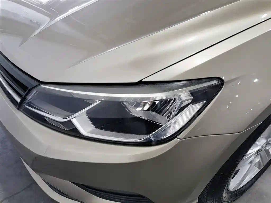 Volkswagen Lamando 2015 230TSI DSG Style фото 7