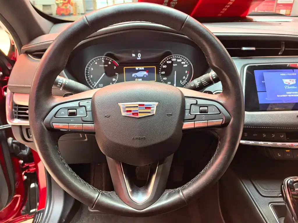 Cadillac XT4 2021 28T FWD Luxury Edition фото 13