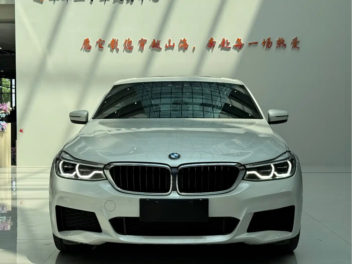 BMW 6 Series GT 2019 630i M Sport Package фото 2