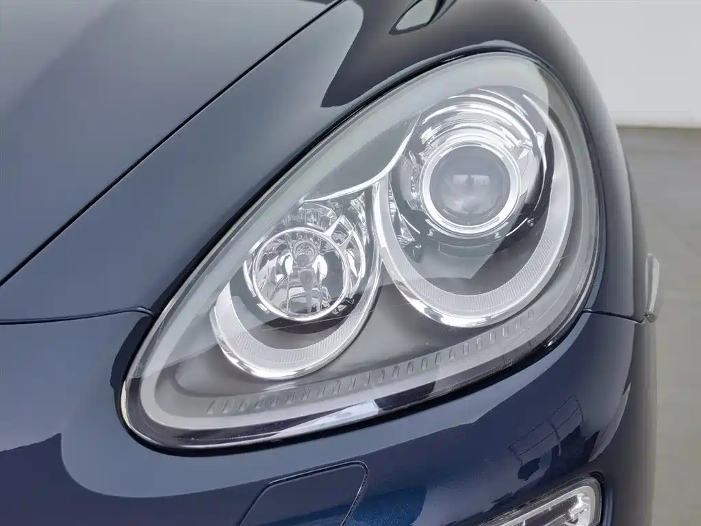 Porsche Cayenne 2011 Cayenne S 4.8L фото 7