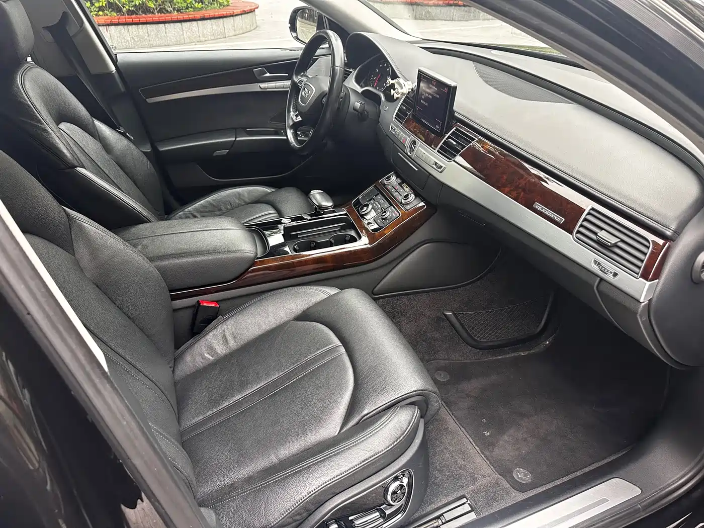 Audi A8 2016 A8L 45 TFSI quattro Comfort фото 6