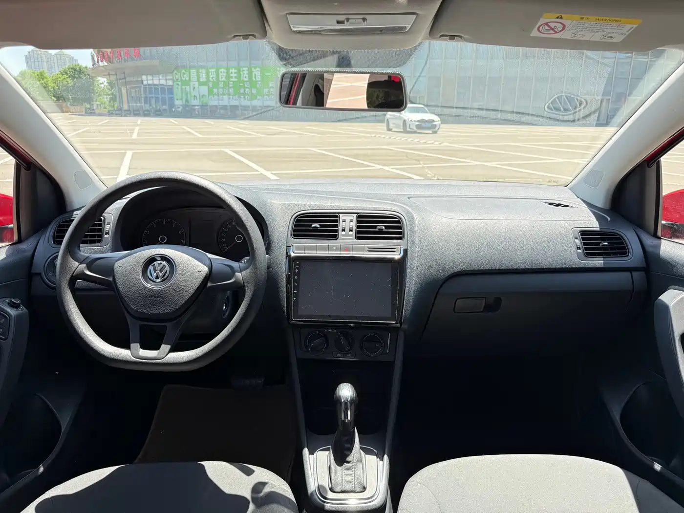 Volkswagen Polo 2016 1.4L Automatic Trend фото 6