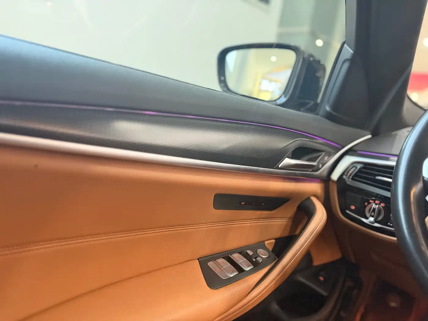 BMW 5 Series (Import) 2021 525i M Sport Package фото 26