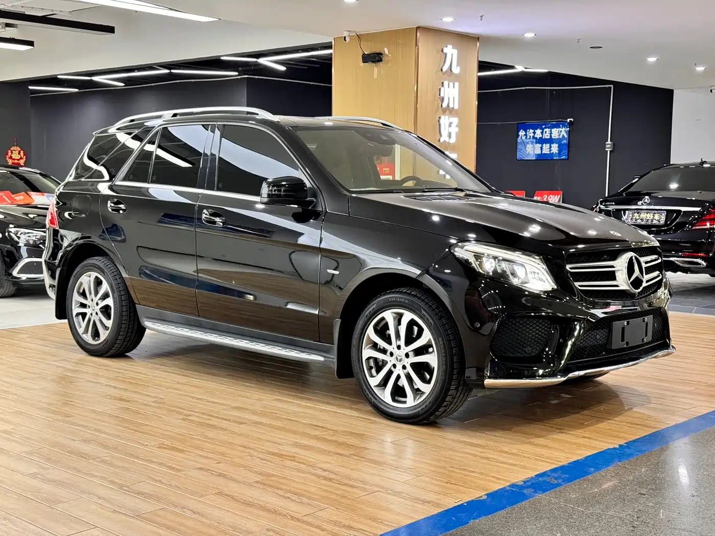 Mercedes-Benz GLE 2017 GLE 320 4MATIC Dynamic фото 3