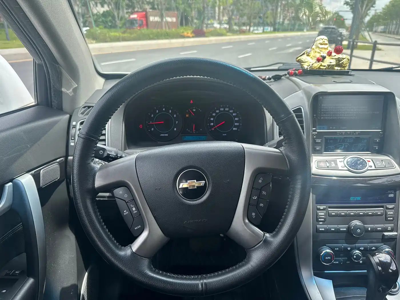 Chevrolet Captiva 2015 2.4L 2WD Urban Edition 7-seater фото 12