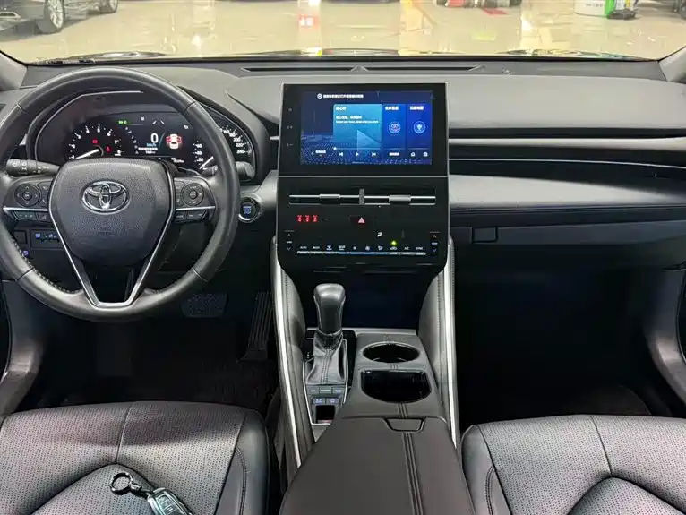TOYOTA ASIAN DRAGON