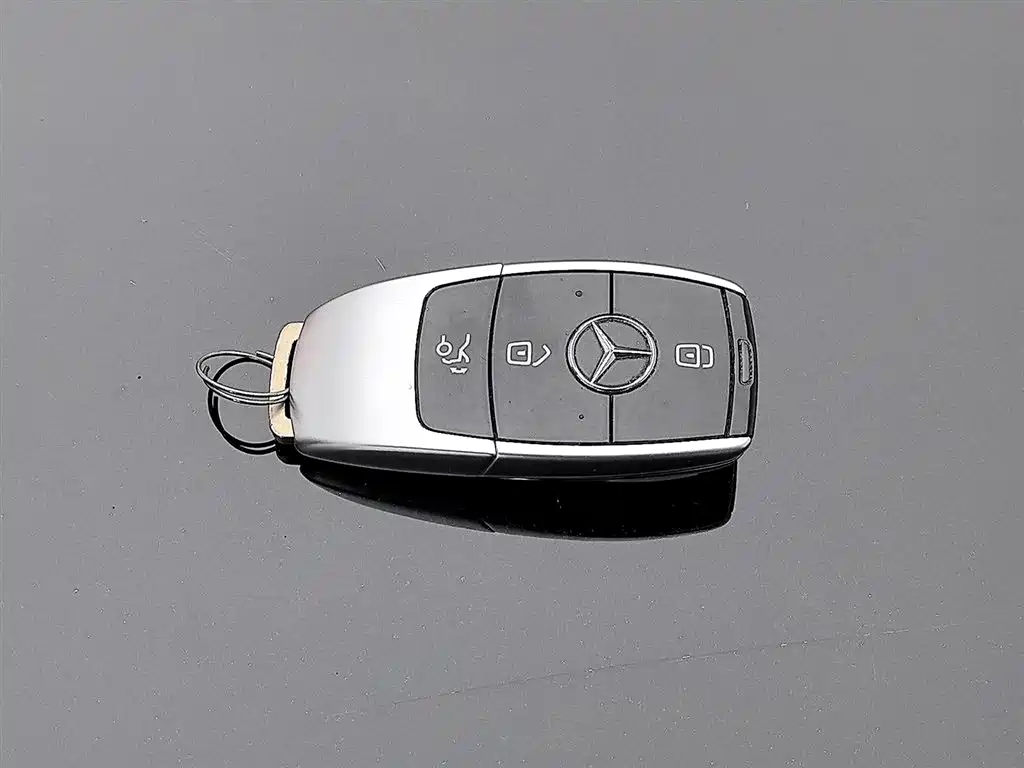 Mercedes-Benz E-Class 2016 E 300 L Sport Fashion Type фото 19
