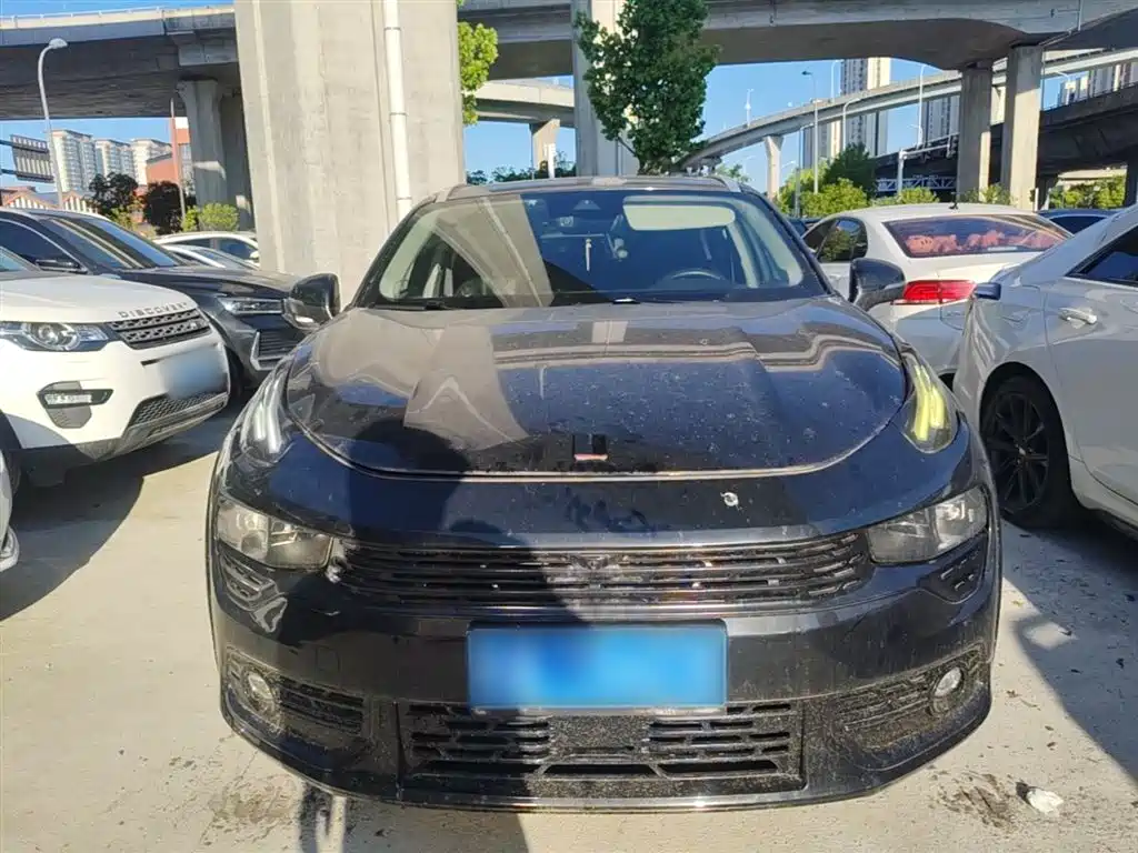 Lynk & Co 02 2018 1.5T DCT 2WD Power Pro Edition China V фото 3