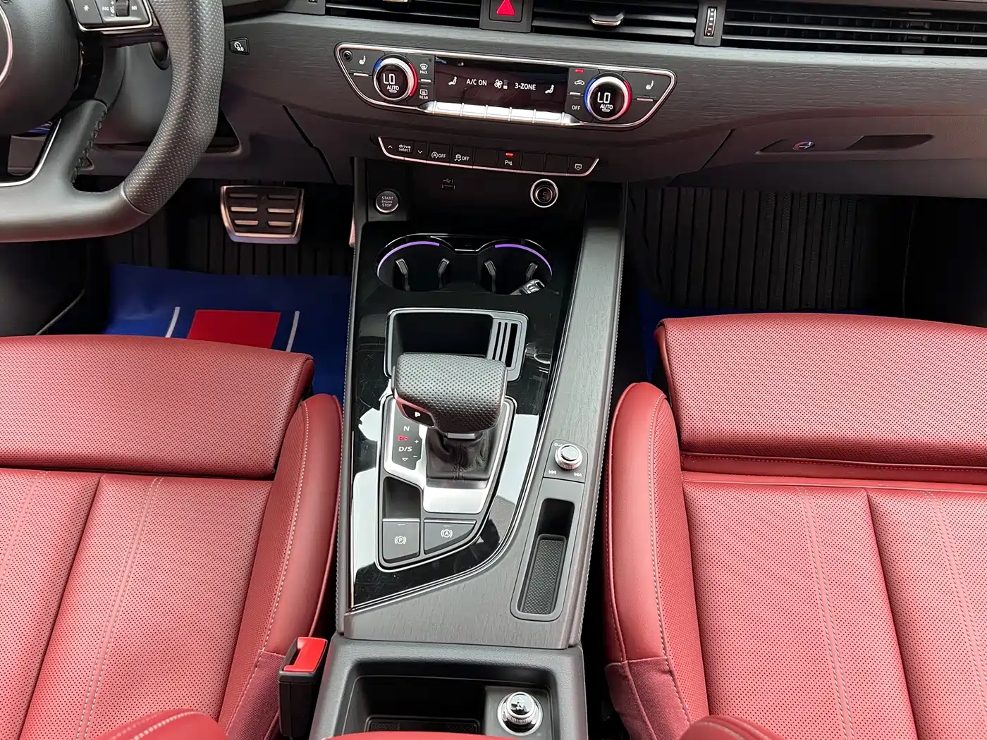Audi A4L 2024 40 TFSI Luxury Dynamic фото 14