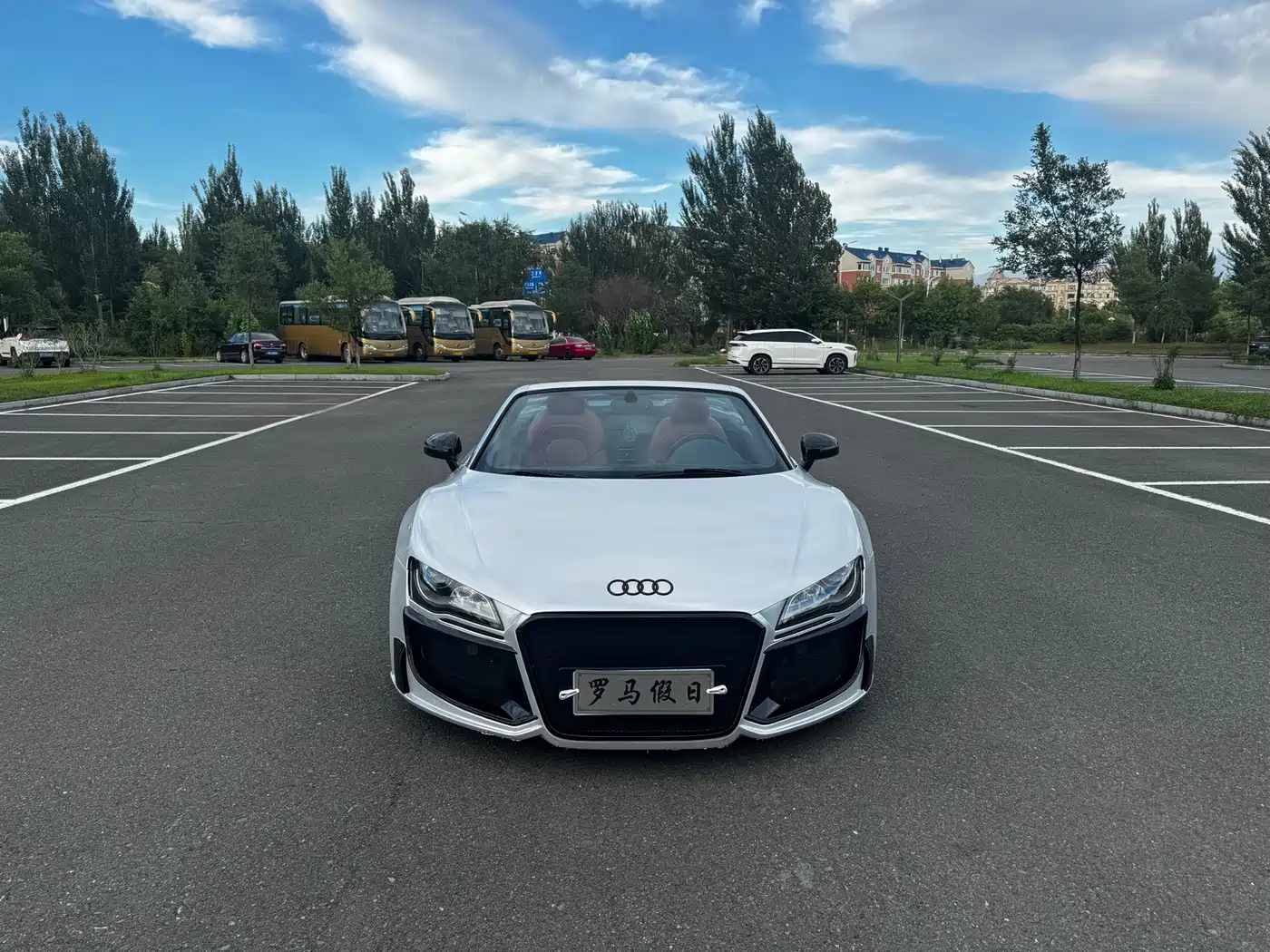 Photo 37 - Audi R8