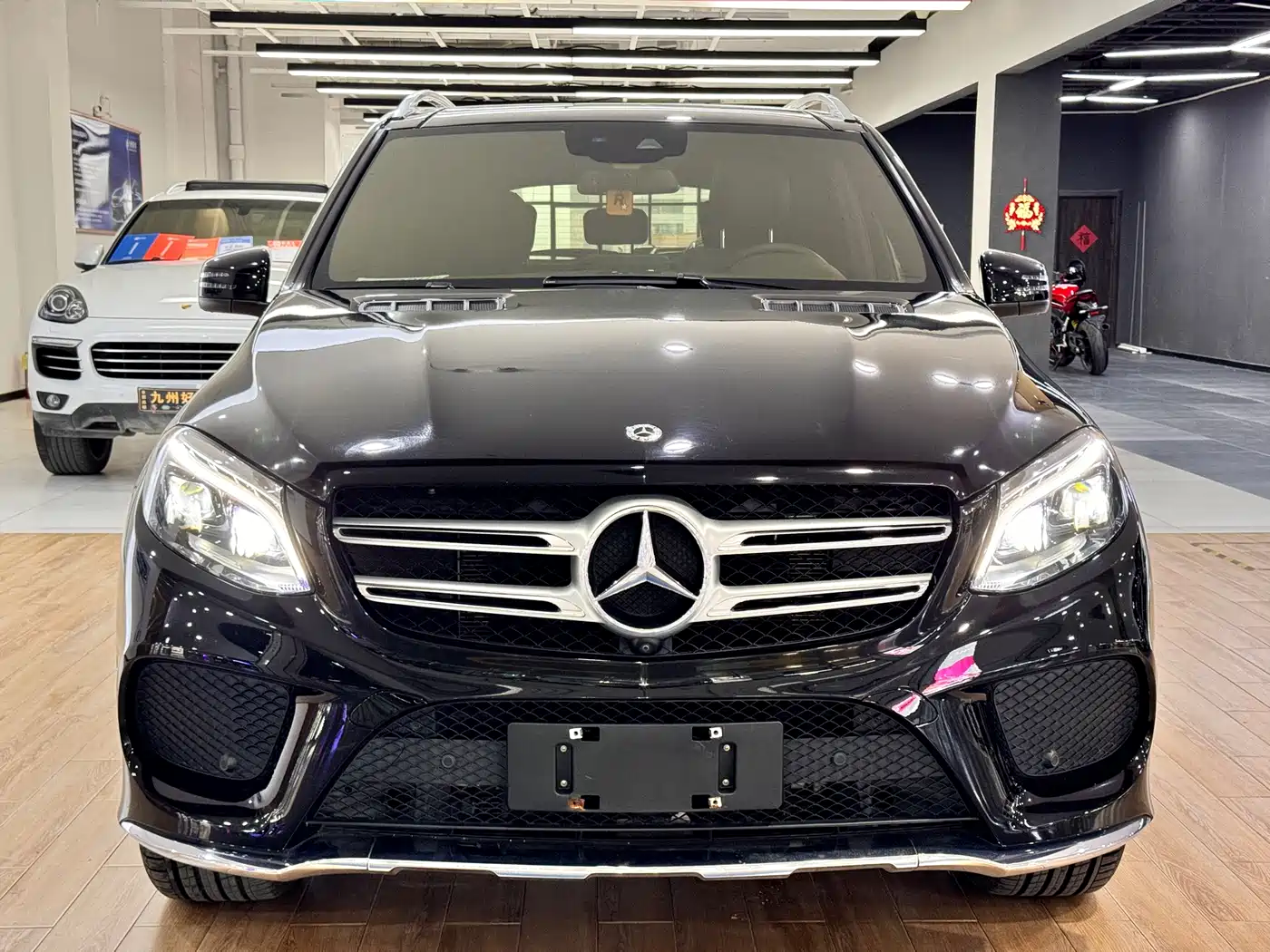 Mercedes-Benz GLE 2017 GLE 320 4MATIC Dynamic фото 2