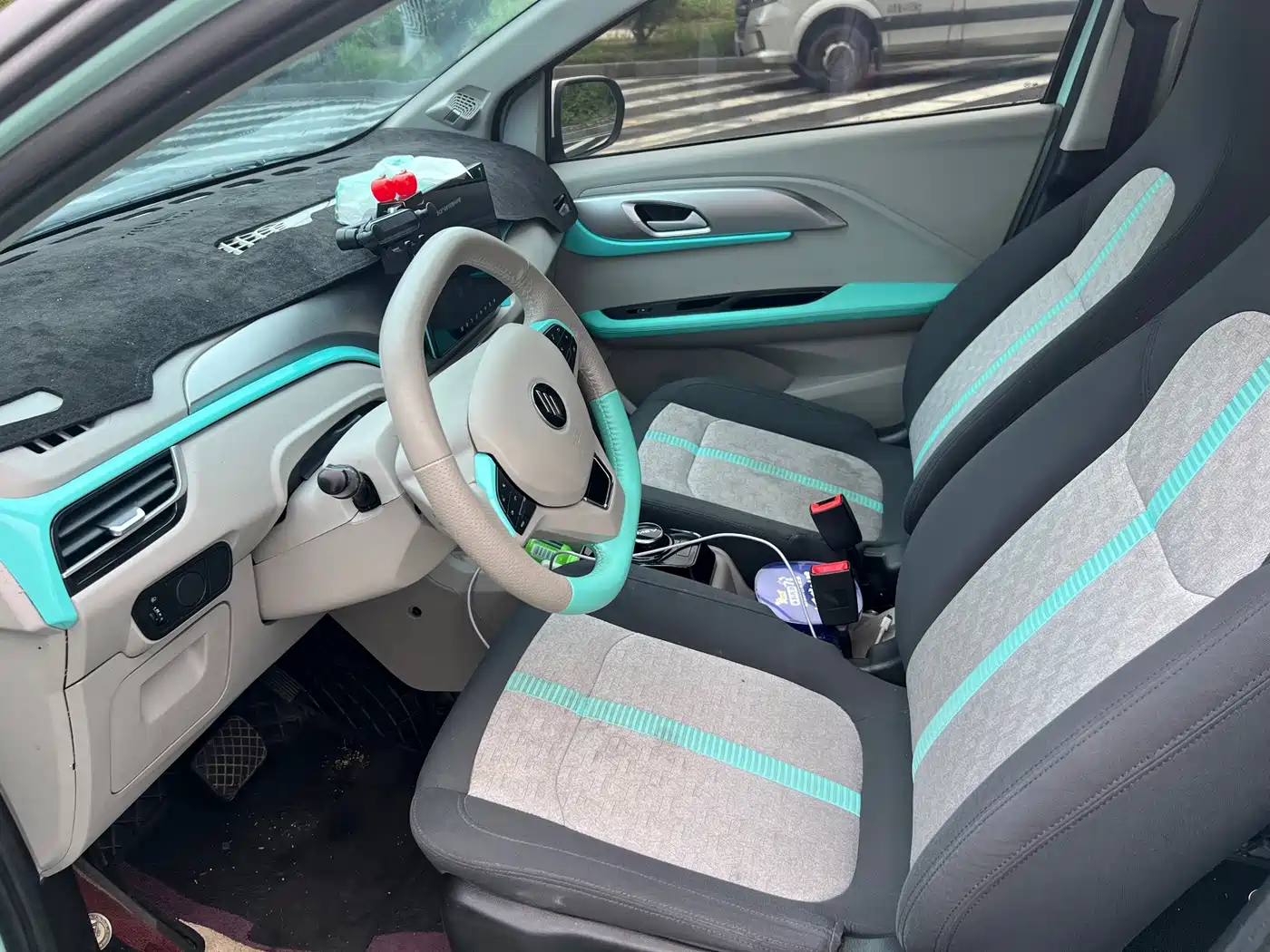 JMCG New Energy Yizhi EV3 2025 2025 Plus 330KM Luxury