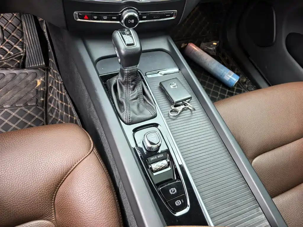Volvo XC60 2019 T5 4WD Intelligent Ease China VI фото 15