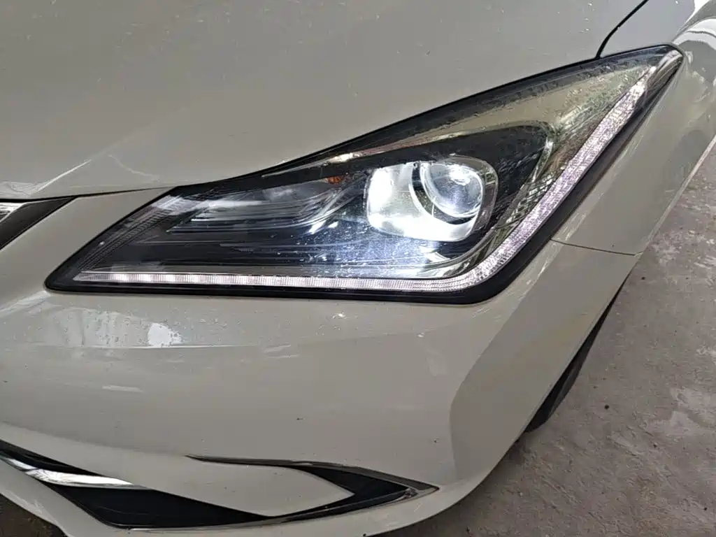 Фото 24 - Changan Eado