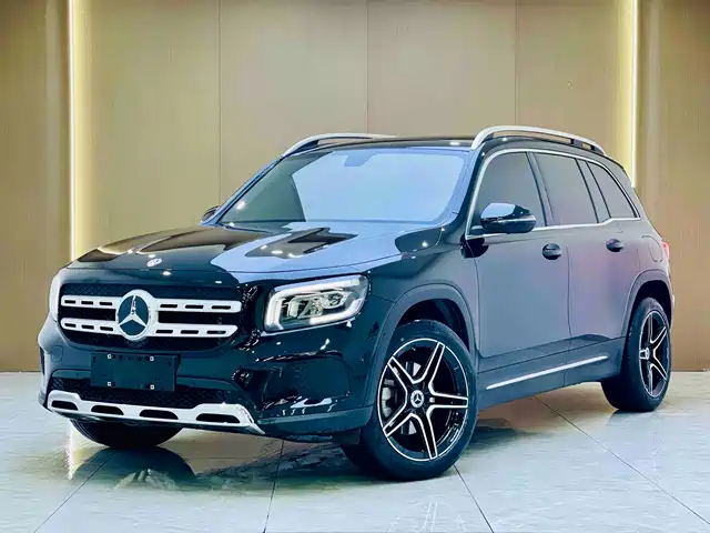 MERCEDES-BENZ GLB