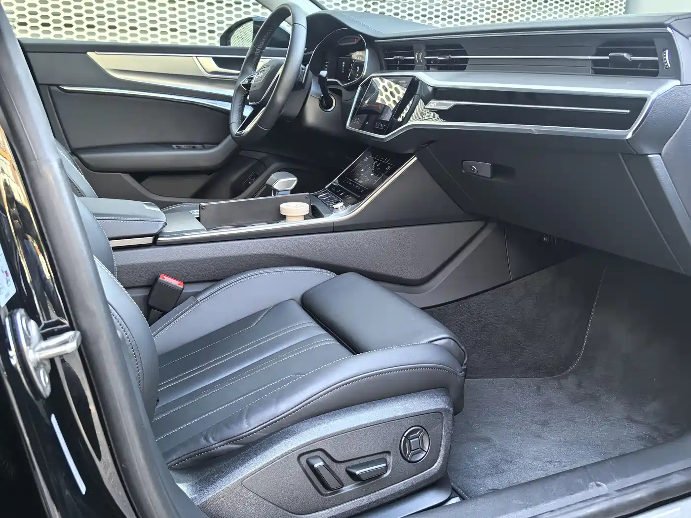 Audi A7 2024 45 TFSI Premium Selection фото 17