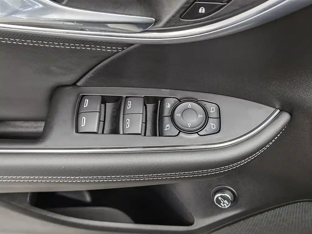Buick Envision Plus 2024 Envision Plus 28T 2WD Premium Edition фото 9