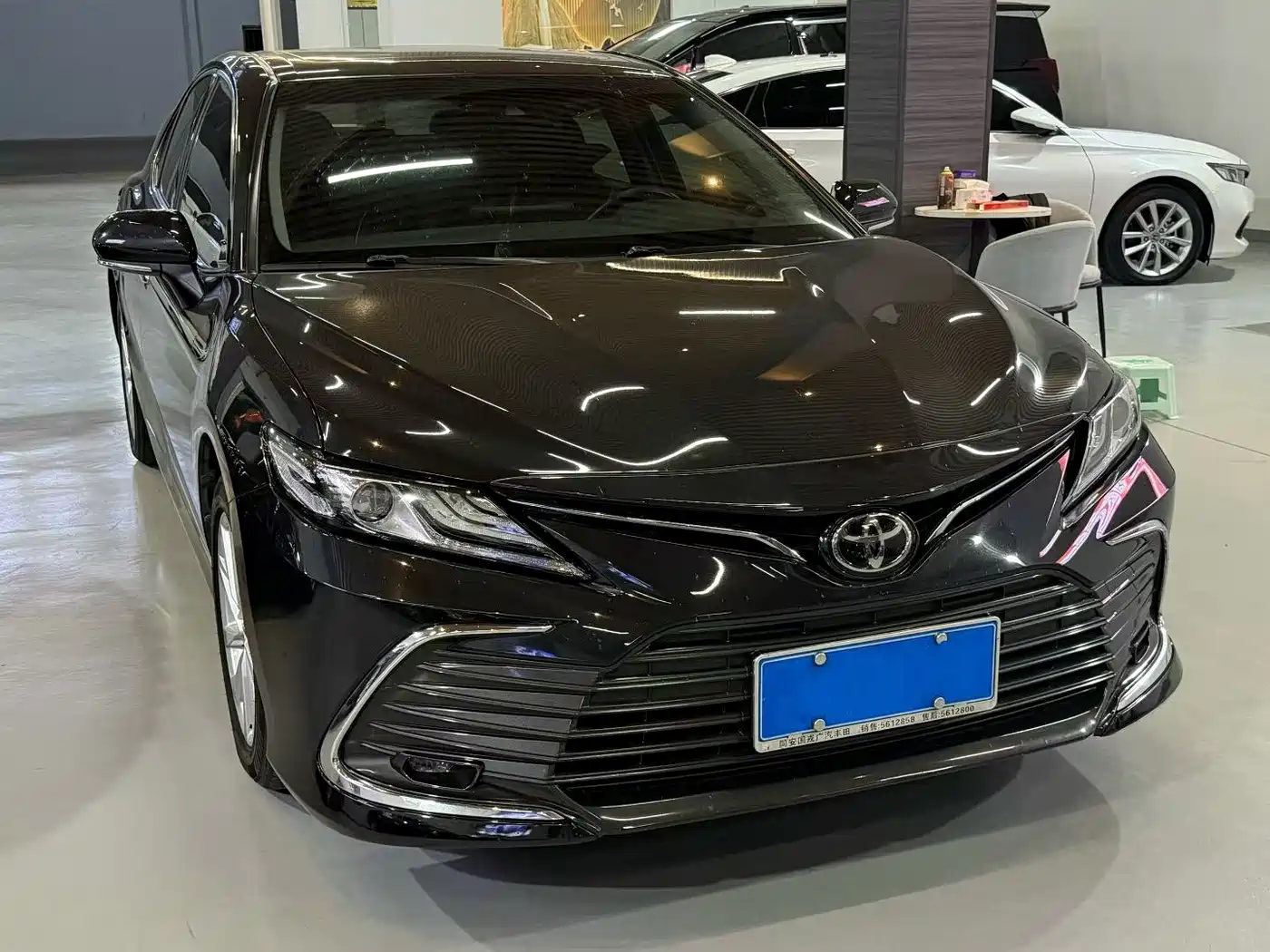 Toyota Camry 2023 2.0G Luxury Edition фото 2