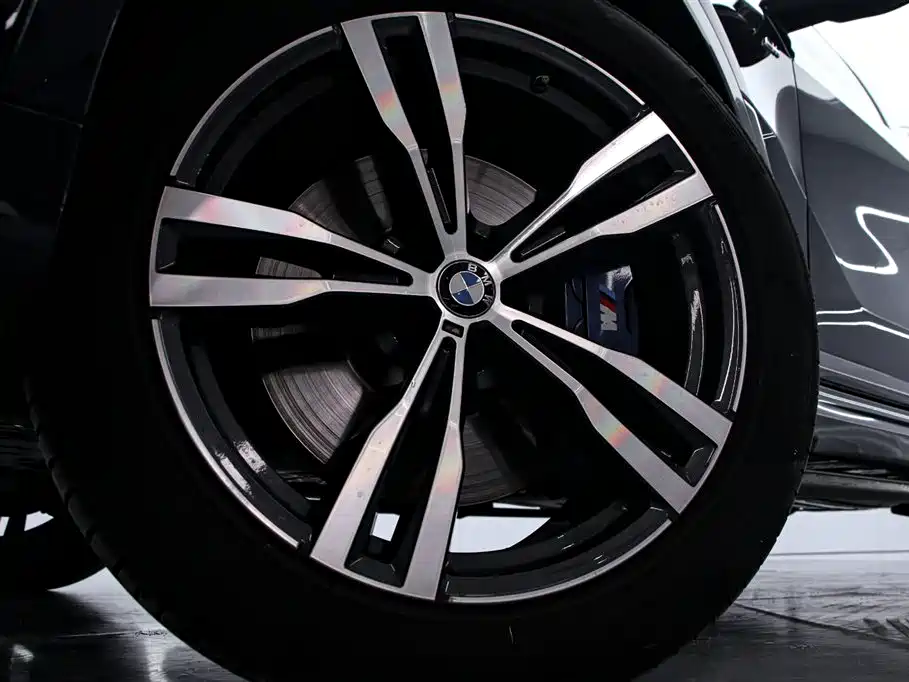 BMW X7 2021 xDrive40i Premium M Sport Package фото 16