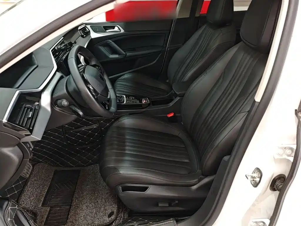 Peugeot 408 2022 1.6T Light Chaser Edition фото 11