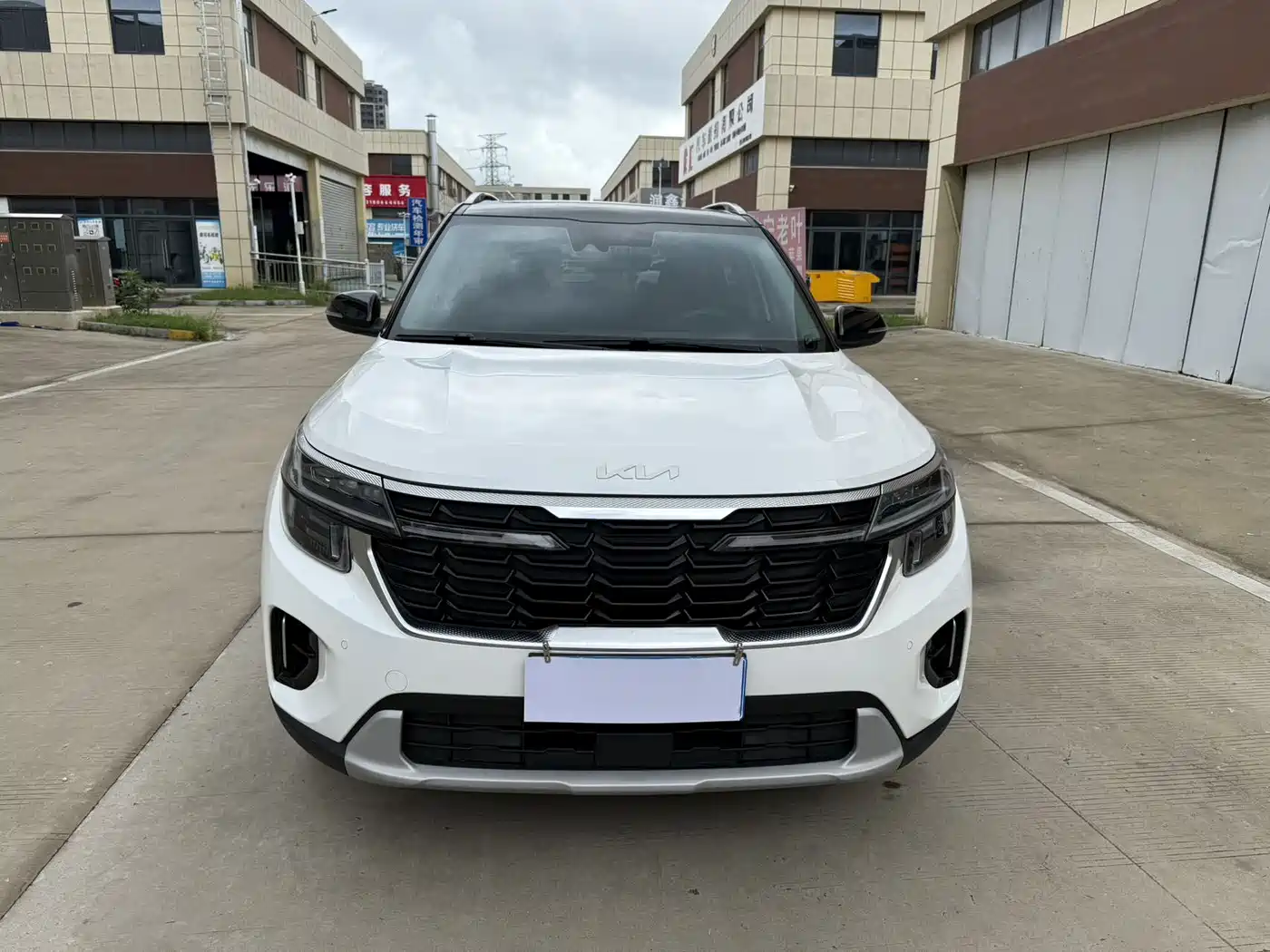 Kia Seltos 2024 2023 1.5L CVT Luxury Edition