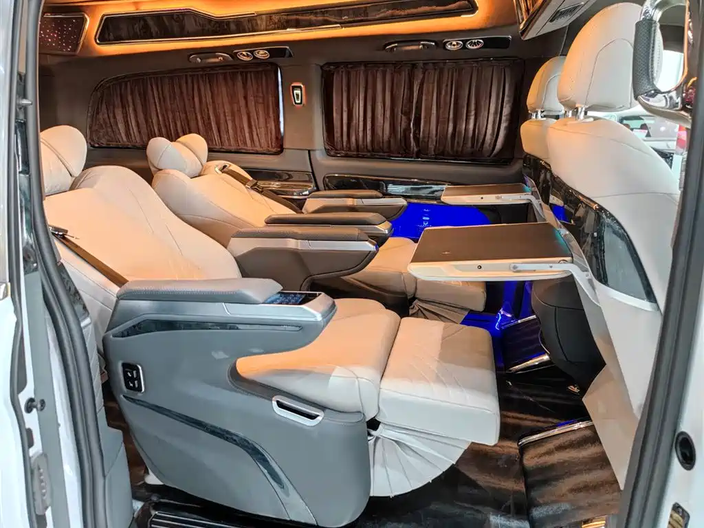 Mercedes-Benz Vito 2021 2.0T Business Edition 7-seater фото 9