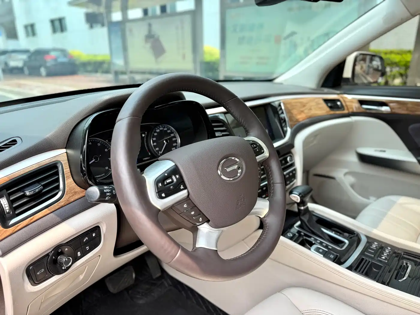 GAC Trumpchi Trumpchi GS8 2017 320T 2WD Luxury Smart Connect (7-seater) фото 5
