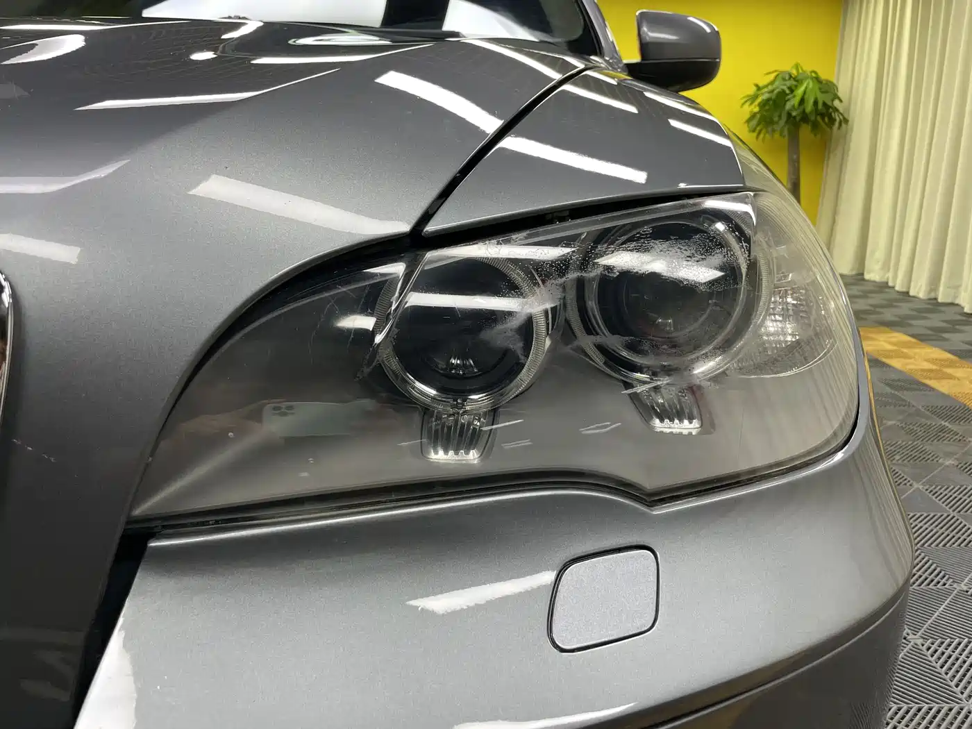 BMW X5 (Import) 2011 xDrive35i Leading Edition фото 2