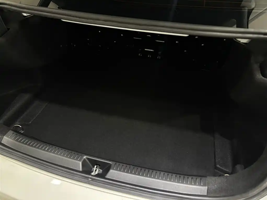 Mercedes-Benz A-Class 2021 A 200 L Sport Sedan Fashion Edition фото 4