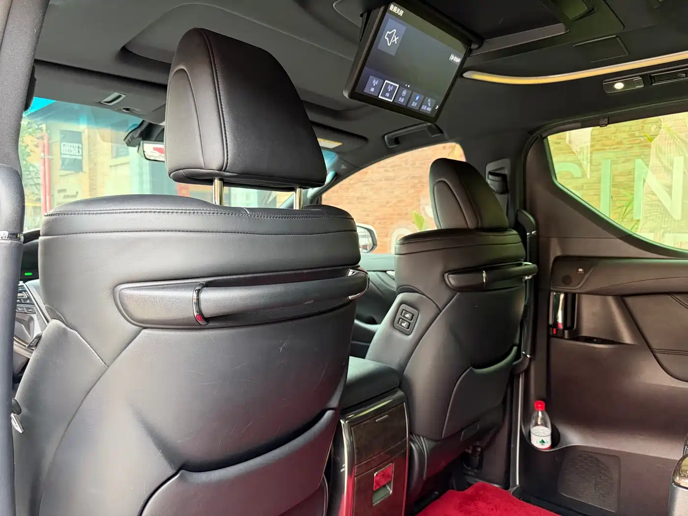 Toyota Alphard 2021 Hybrid 2.5L Premium фото 9