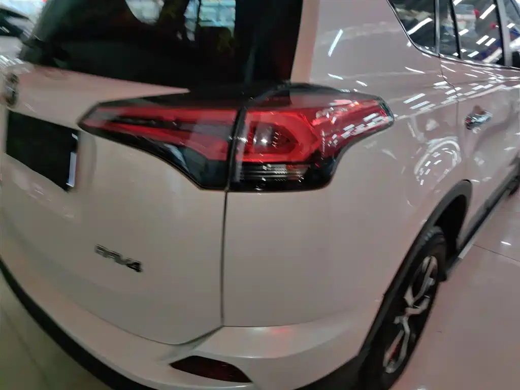 Toyota RAV4 Rongfang 2019 2.0L CVT 2WD Trend Edition China VI фото 24