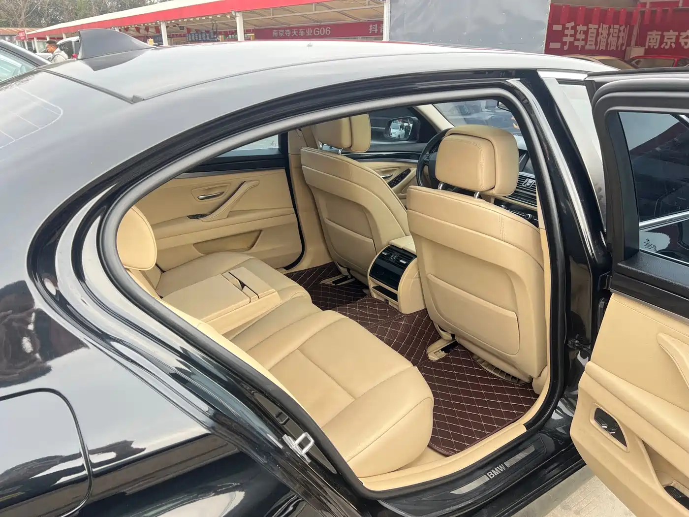 BMW 5 Series 2013 520Li Elegance фото 18
