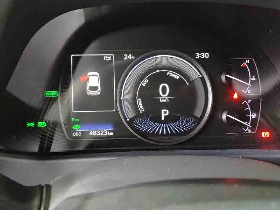 Photo 6 - Lexus UX