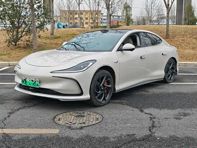 zhiji-automobile zhiji-l6