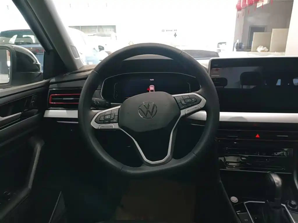 Volkswagen Lavida 2024 Model 300TSI DSG Starlight Leading Edition фото 11