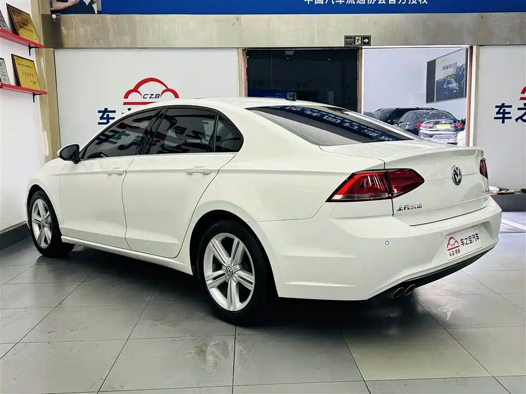 Volkswagen Lamando 2017 280TSI DSG Comfort Edition фото 7