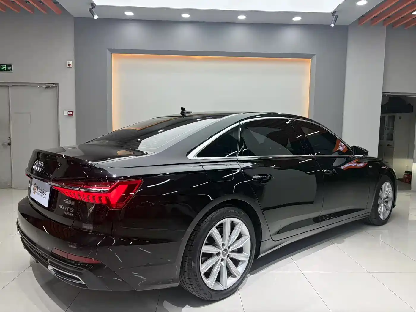 Audi A6L 2021 45 TFSI Exclusive Sport фото 4
