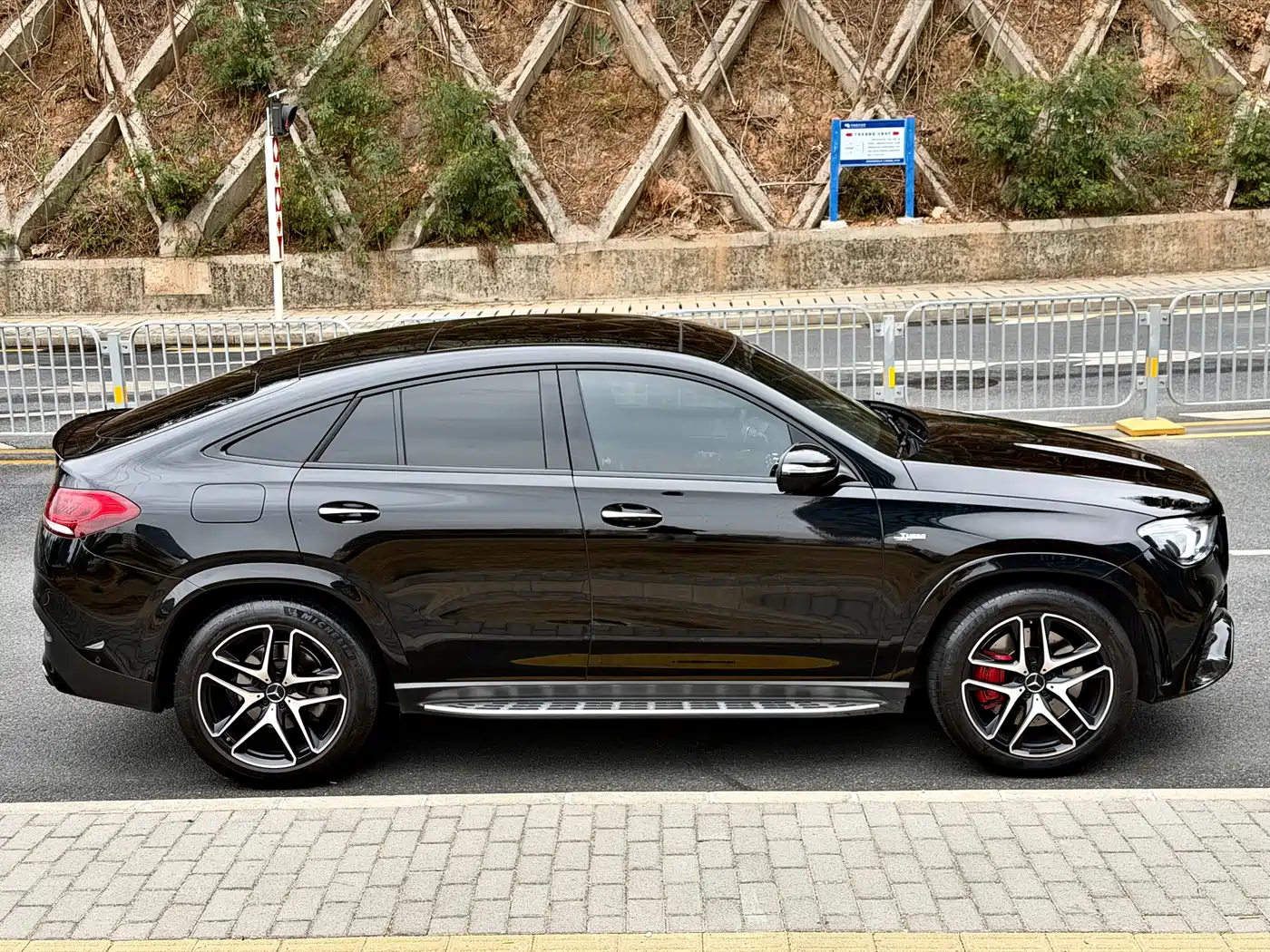 Mercedes-Benz GLE Coupe AMG 2020 AMG GLE 53 4MATIC+ Coupe SUV фото 4