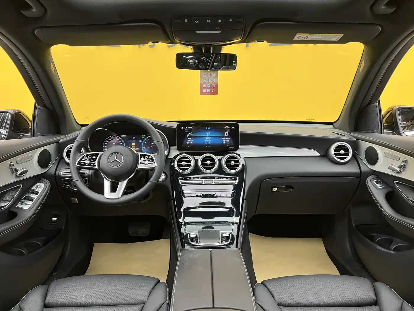 Mercedes-Benz GLC 2021 GLC 260 L 4MATIC Sporty фото 16